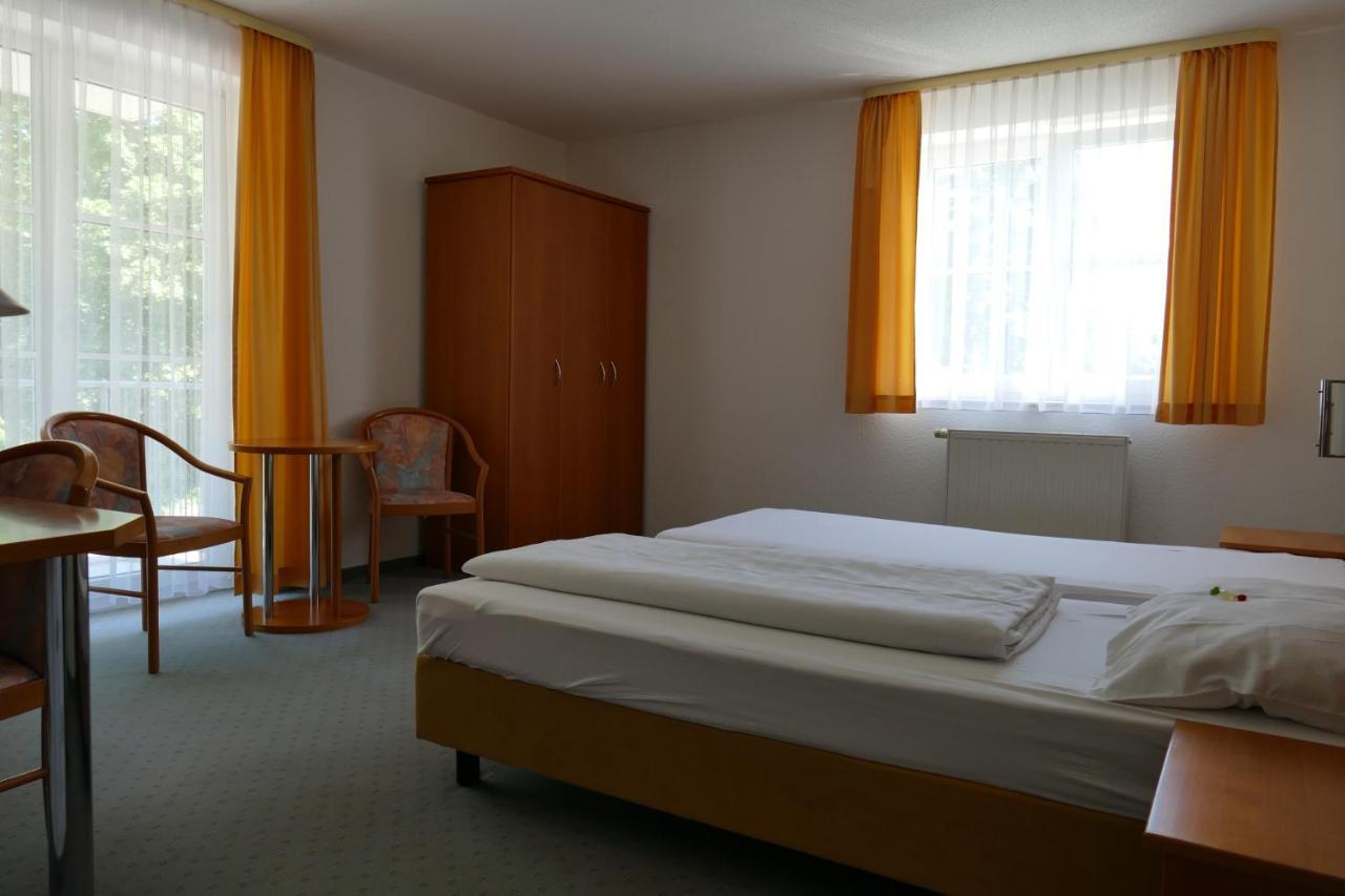 Hotel Siebeneichen Мейсен Экстерьер фото