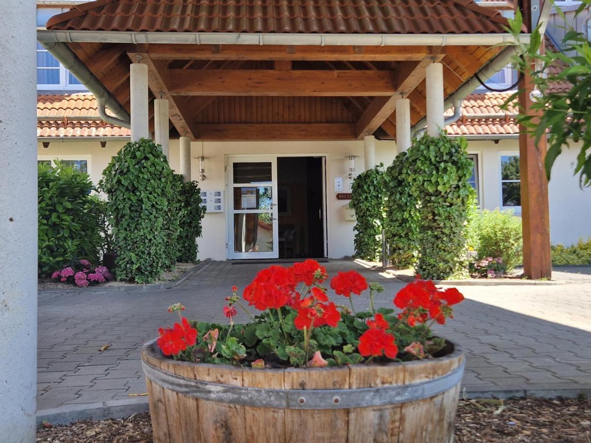 Hotel Siebeneichen Мейсен Экстерьер фото